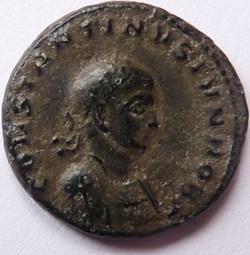 Constantin II 319/Thessalonique/VICTORIA CAESS NN