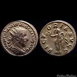 RIC 49 - Rome - Trébonien Galle - Victoria avgg