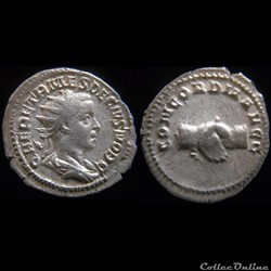 RIC 138 - CONCORDIA AVGG