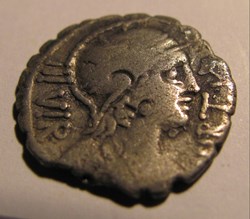 Mn Aquillius. AR serrate Denarius