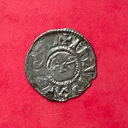 Denier évêché de Langres au type de Louis IV