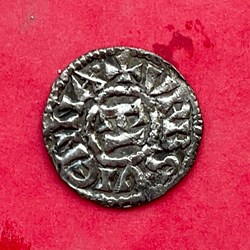 Archevêché de Vienne denier au monogramme d’Henri III