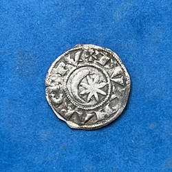 Marquisat de Provence Raymond VII denier croix occitane