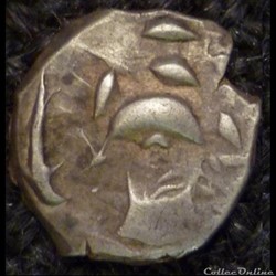 Savès 35 - Drachme à la tête Cubiste