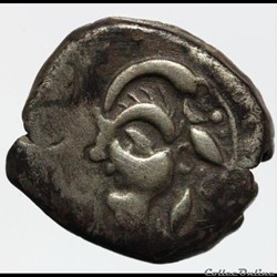 Savès 377 - Drachme de style Languedocien