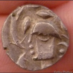 Savès 23 - Drachme à la tête Cubiste