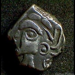 Savès 35 - Drachme à la tête Cubiste