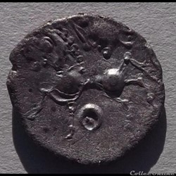 Série 1079 Faction à la tête coupée sur le cheval