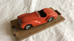 Ferrari 815