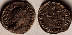 RIC.15b3 Gratien (silique, Vrbs Roma)