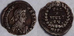 RIC.27b Honorius (silique, Vot X Mvlt XV)