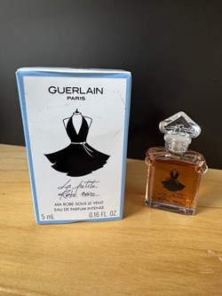 GUERLAIN - La Petite Robe Noire (Travellers Exclusive)