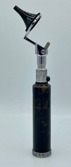 Otoscope