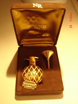 NINA RICCI: Miniature de Parfum L'AIR DU TEMPS