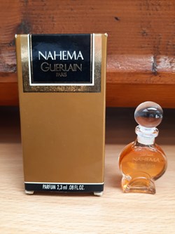GUERLAIN: Miniature de Parfum (1 ère version) NAHEMA