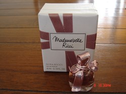 NINA RICCI: EDP 4ml MADEMOISELLE RICCI