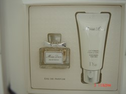 DIOR: Coffret Miniature EDP et Lait pour le Corps
