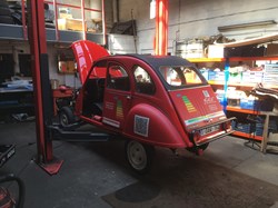 2 CV Spot