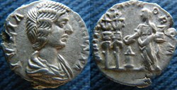 Julia Domna denier