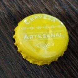 CHAPA Cerveza Artesanal amarilla