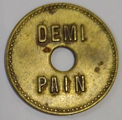 UN DEMI PAIN - CUESMES