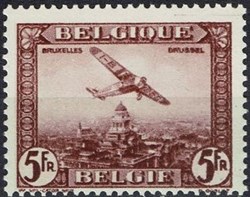 BELGIQUE - 1930 POSTE AERIENNE : Avion survolant Bruxelles - 5F
