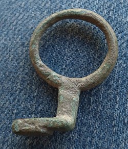 Bague Clé Romain Ier S Ap. JC