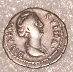 DIVA FAUSTINA