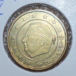 ALBERT II AVEC QUEUE DE CHEVAL