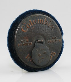 COLUMBIA Vintage Gramophone Record Cleaner / Duster (NZ51)