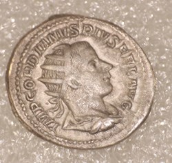 GORDIEN III - LAETITIA