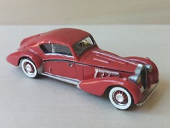 Delage 1938 D8 120 coupé Letourneur-Marchand Focus