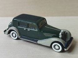 Marmon 1934 16 sedan Greggs