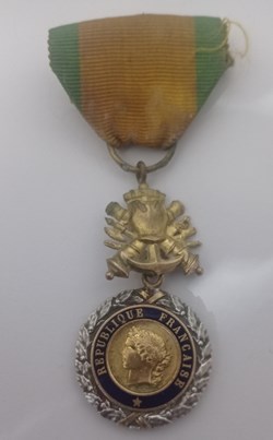 Valor e disciplina  Republica Francesa