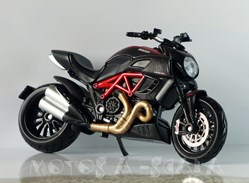 DUCATI DIAVEL CARBON