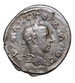 Drachme an 4 Double point à gauche