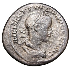 Tridrachme an 3 sans attribut