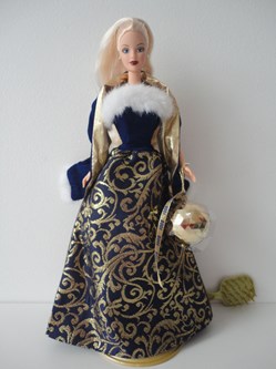 2001 - SKU # 52742 - RING IN THE NEW YEAR BARBIE DOLL