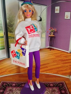 1994 - SKU # 12749 - SHOPPING SPREE BARBIE DOLL