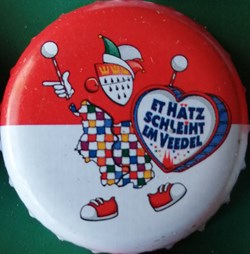 GILDEN KOLSCH rouge Blanche série karneval 2015 clown tambour coeur Allemagne