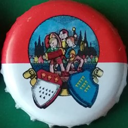 GILDEN KOLSCH rouge blanche série karneval 2015 enfants musiciens Allemagne