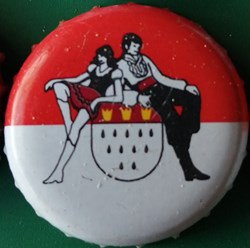 GILDEN KOLSCH rouge Blanche série karneval 2015 homme femme blazon Allemagne