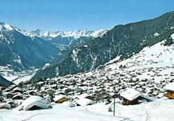 Verbier, vue de la station sous la neige avant l'église (#V046)