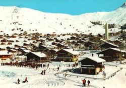 Verbier, vue partielle de la station et école de ski (#V026)