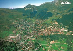 Verbier, vue aérienne estivale de la station et de Verbier village (#V100)