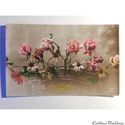 CPA de bonne fête avec bouquet de fleurs.