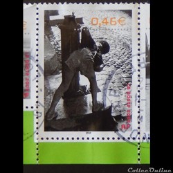 03520 Enfant à la fontaine 0.46€ de 2002
