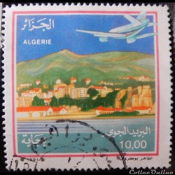 Algérie PA0022 avion au-dessus de Bejaia 10.00d de 1991
