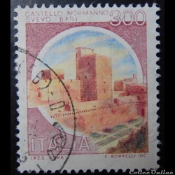 Italie 01447 château de Bari 300 lires de 1980