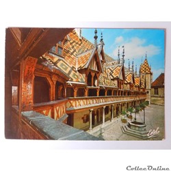 CP de Côte d'or, Beaune, la cour d'honneur de l'Hôtel-Dieu